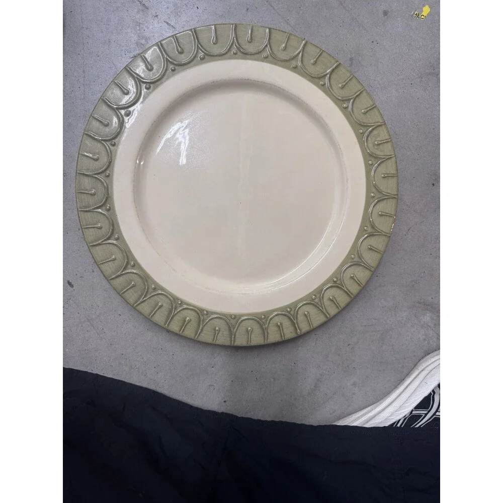 Pier 1 Gemma Baroque Honey Round Platter Chop Plate 14”